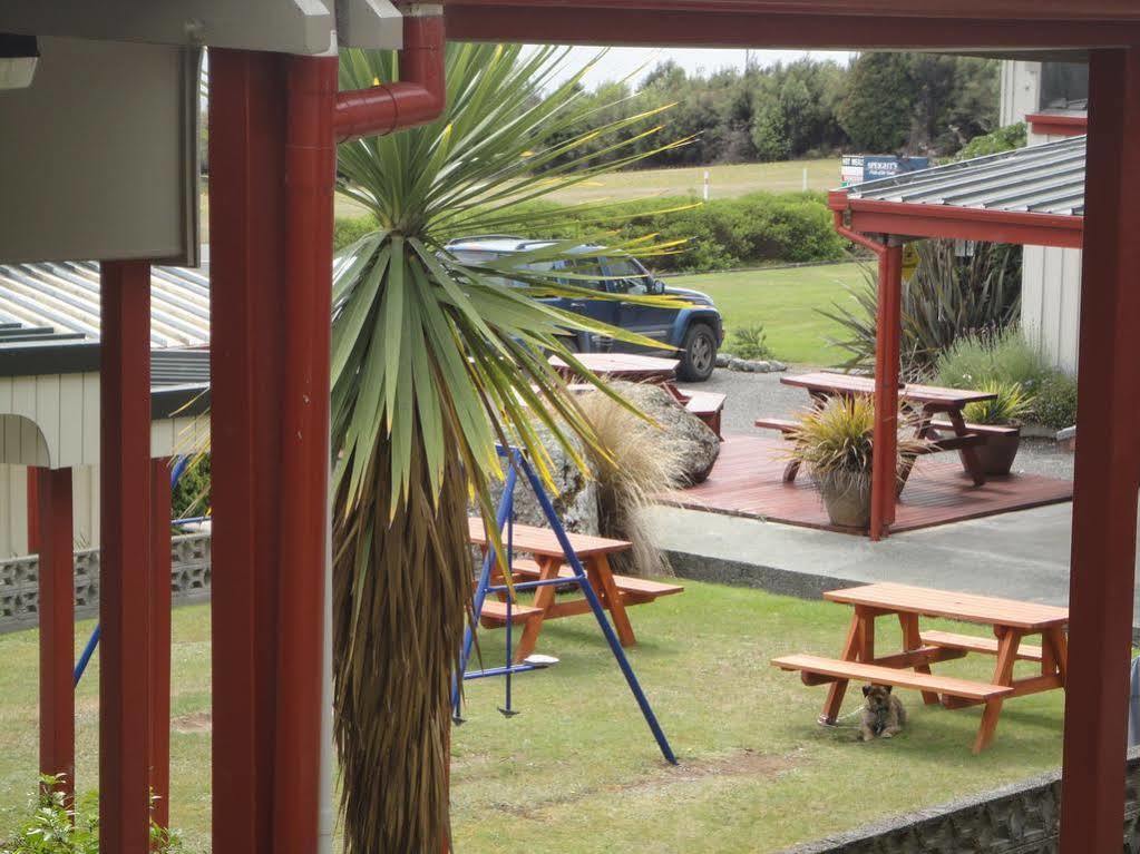 Te Anau Manapouri Lake Hotel Екстер'єр фото