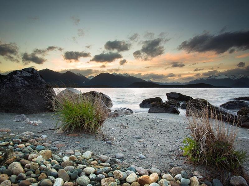 Te Anau Manapouri Lake Hotel Екстер'єр фото