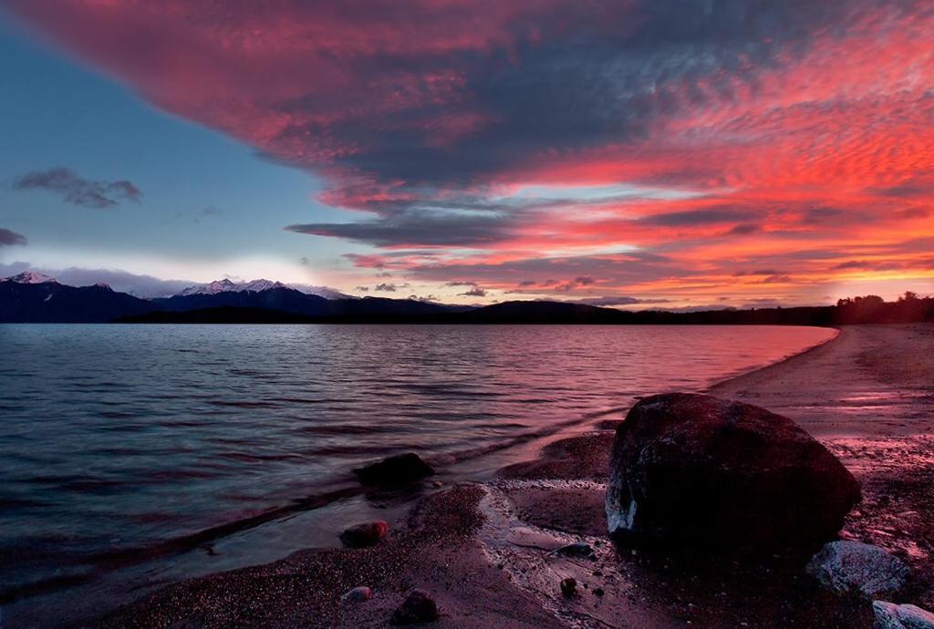 Te Anau Manapouri Lake Hotel Екстер'єр фото