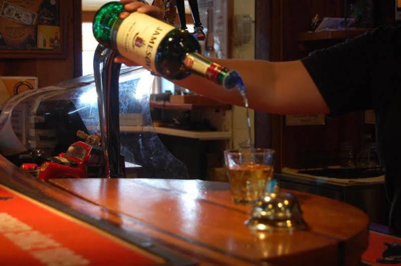 Te Anau Manapouri Lake Hotel Екстер'єр фото